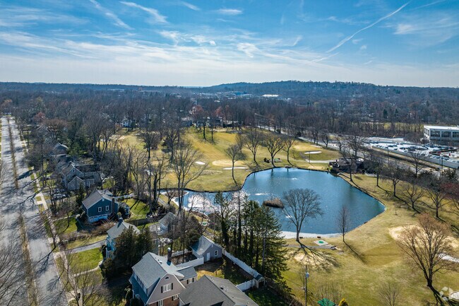Summit Municipal Golf Course isn't a private club, anyone in Summit is welcome to come and play.