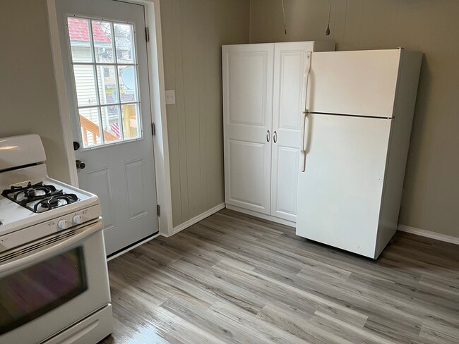 159 Jefferson Ave unit 201, Sharon, PA 16146 - photo 6