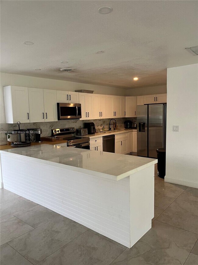 14001 Mustang Trail, Southwest Ranches, FL 33330 - photo 3