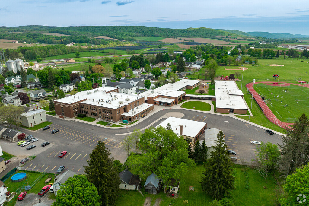 Tully Elementary School is located in Tully, NY.
