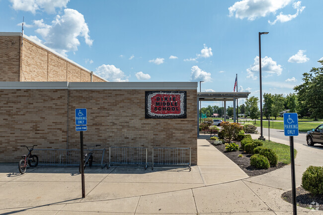 Dixie Middle School is a public school in New Lebanon, Ohio.
