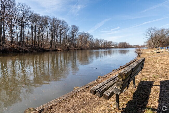 Oaklyn-Lions Memorial Park in Oaklyn has benches along the lake for tranquil views.