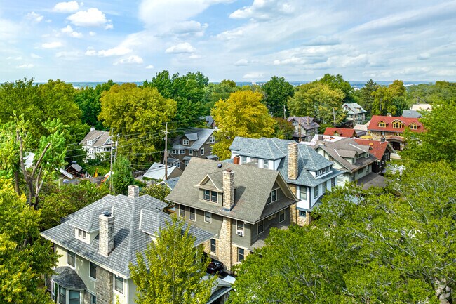 Historic homes close to downtown and midtown Kansas City