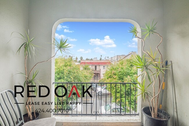 132 S Westmoreland Ave unit 9, Los Angeles, CA 90004 - photo 3