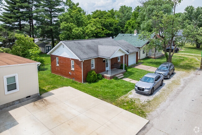 Many homes in Wesselman Park have  walkways that connect to the front doorsteps.