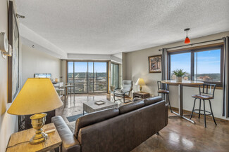 26 10th St W Unit Amazing views, Saint Paul, MN 55102