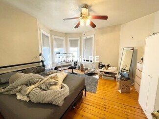 19 Sachem St, Boston, MA 02120