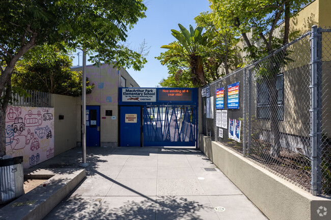 Macarthur Park Elementary School For The Visual And Performing Arts, Los Angeles.