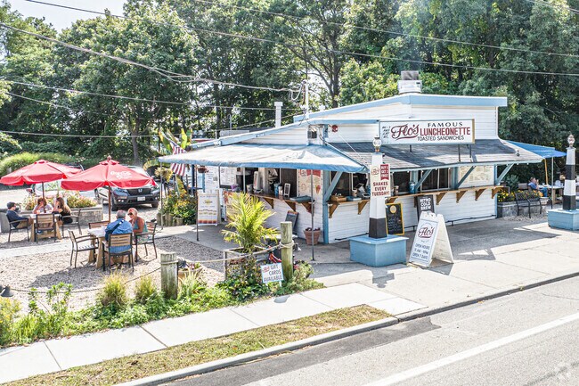 Flo's Famous Luncheonette is exactly that 