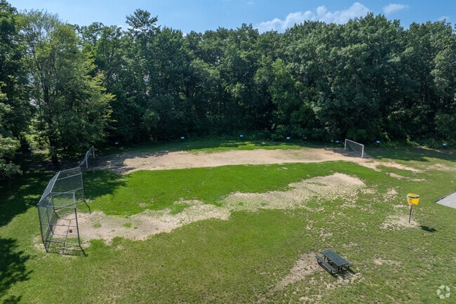 Keewahdin Elementary School