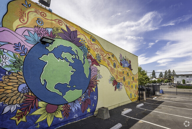 You will find artful murals decorating some walls in Howe Edison.
