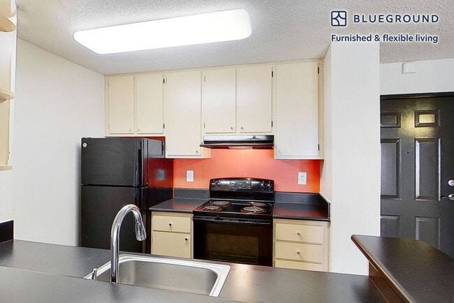 3883 Ingraham St unit FL3-ID949A, San Diego, CA 92109 - photo 6