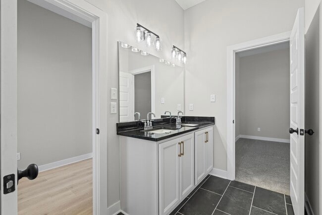 9947 Kemrock Dr S, Cordova, TN 38018 - photo 6