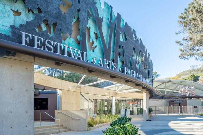 The Festival of Arts is held every summer and brings art enthusiasts from all over the world.