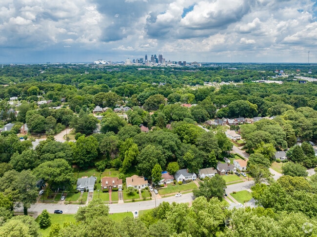 The Capitol View neighborhood is only 2 miles away from Downtown Atlanta.