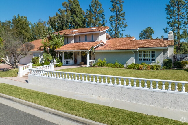 Find homes of all sizes to fit you needs in Friendly Hills.