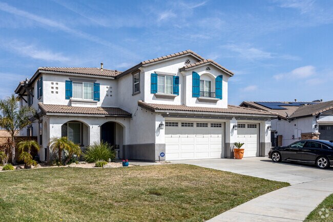 Find spacious newly built homes when living in the Fontana community.