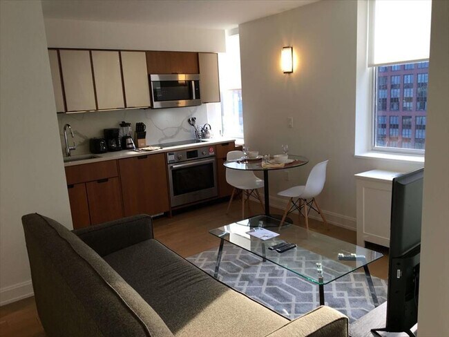 420 E 54th St unit ID1026588P, New York, NY 10022 - photo 2