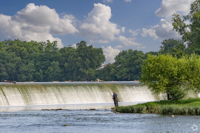 Try you luck at fishing below the dam at the Lower Scioto Greenway near Reeb-Hosack.
