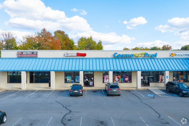 Many shopping centers can be found along Lincoln Highway.
