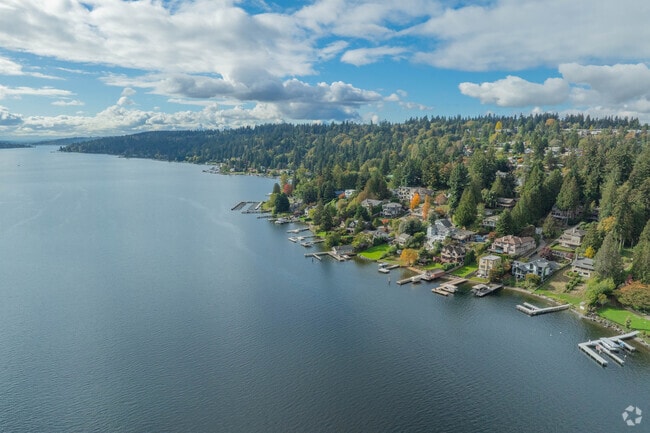East Mercer is a beutiful neighborhood on Mercer Island on the shores of Lake Washington.