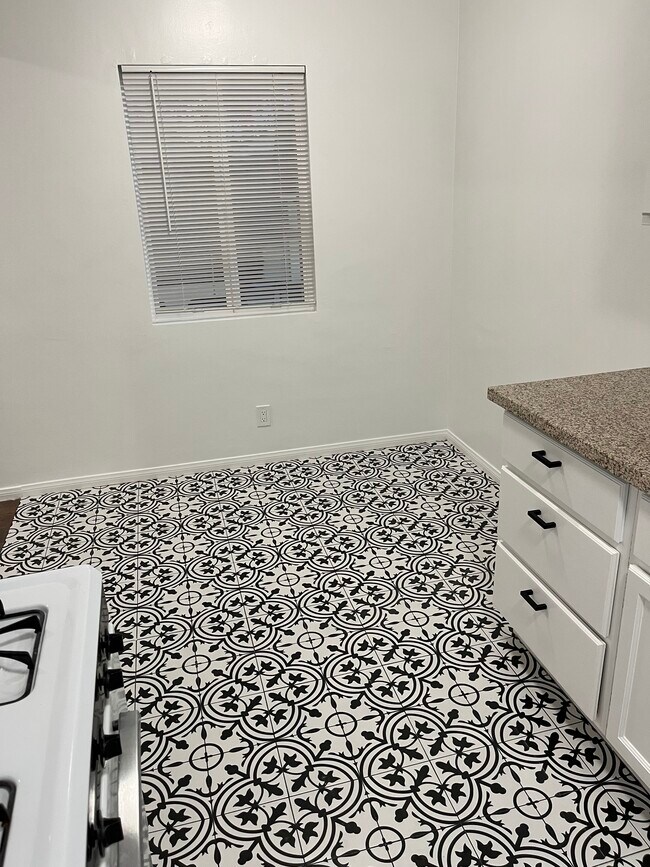 207 Sheldon St unit 4, El Segundo, CA 90245 - photo 4