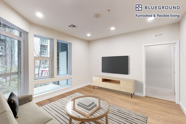 290 Mishawum Rd unit FL3-ID5391A, Woburn, MA 01801 - photo 2