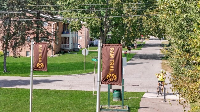 Creekwood Apartments, Holt, MI 48842 - photo 7