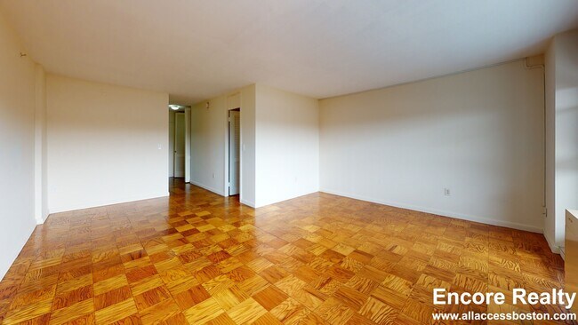 17 Monmouth Ct unit 3, Brookline, MA 02446 - photo 6