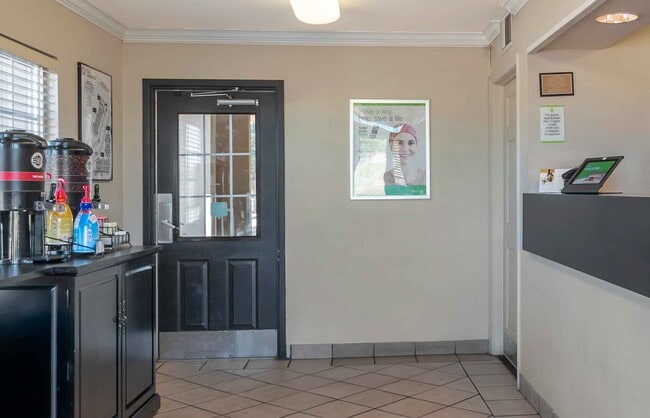 6451 E Frontage Rd, Overland Park, KS 66202 - photo 2