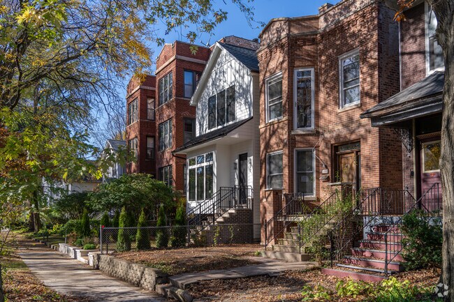 Chicago Two-Flats line the streets of West Graceland.