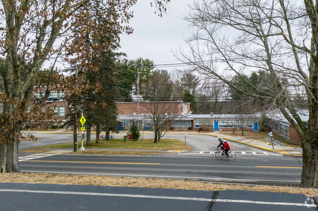 Major Edwards Elementary School, Rankings & Reviews - Homes.com