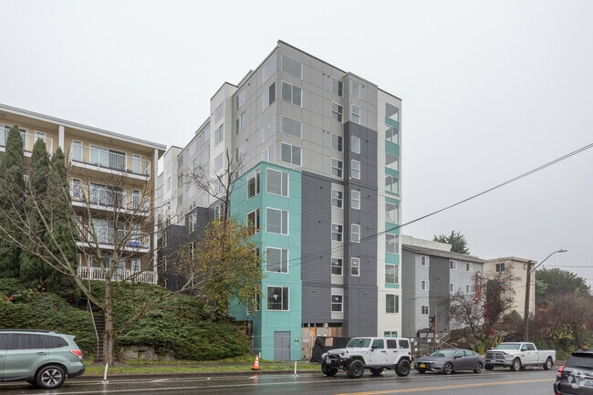 Bode at Luna Park, Seattle, WA 98126 - photo 6