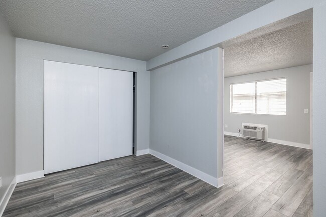 Victory Manor: Leasing Specials! Renovated Units in Pasco!, Pasco, WA 99301 - photo 7