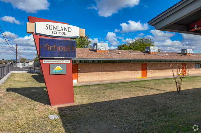 Phoenix's Sunland Elementary fosters creativity and a love for learning.