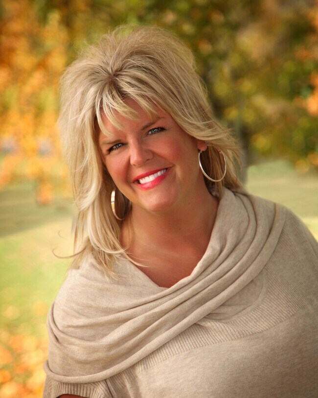 Tiffany Deloof-Jackman
