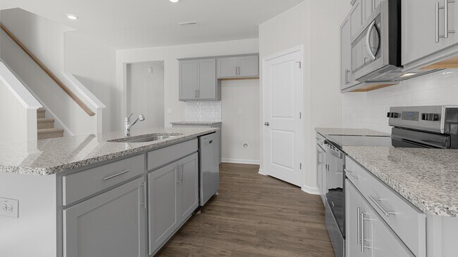 60 Charlies Bend Way, Spring Lake, NC 28390 - photo 7