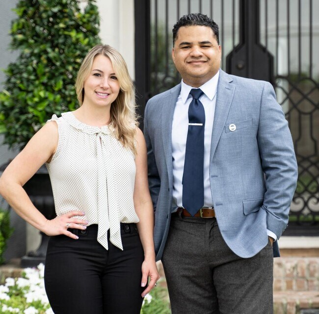 Agent Photo