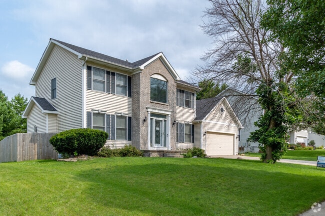 Newer areas of Southeast Ankeny feature larger homes in colonial revival styles.