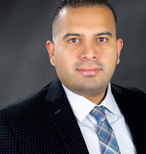 Agent Photo