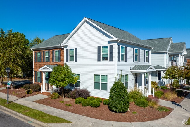 Single family duplex houses are common in the Bruce's Park neighbrohood.