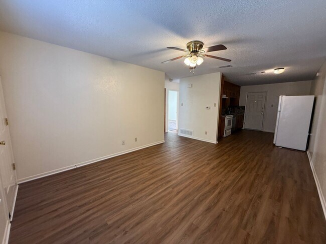 1407 Janis Dr unit B, Killeen, TX 76549 - photo 4