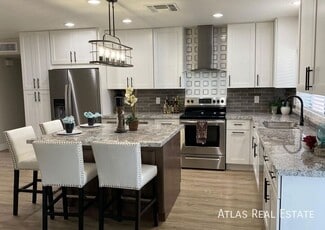 1808 W Summit Place, Chandler, AZ 85224