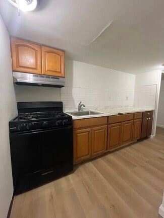 4706 104th St Unit basement, Corona, NY 11368