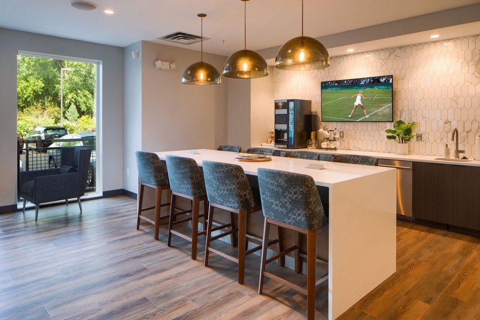 Ellipse on Excelsior and E2, Saint Louis Park, MN 55416 - photo 1