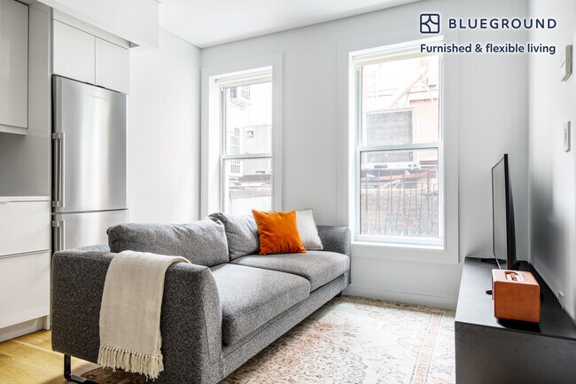 146 Mulberry St unit FL2-ID600, New York, NY 10013 - photo 2