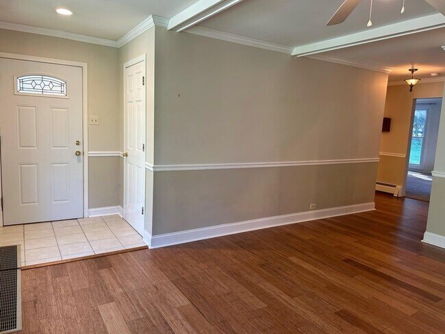 856 Brickley Dr, Fontana, WI 53125 - photo 4