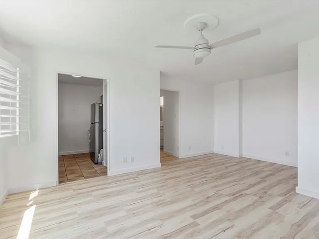 University Heights unit 605, Salt Lake City, UT 84102 - photo 2