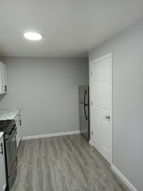 835 Us-20 unit 6, Lagrange, IN 46761 - photo 3