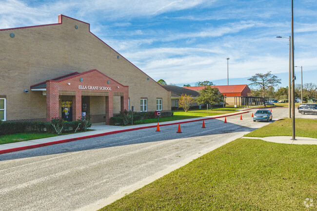 Ella Grant Elementary School-Entrance 2